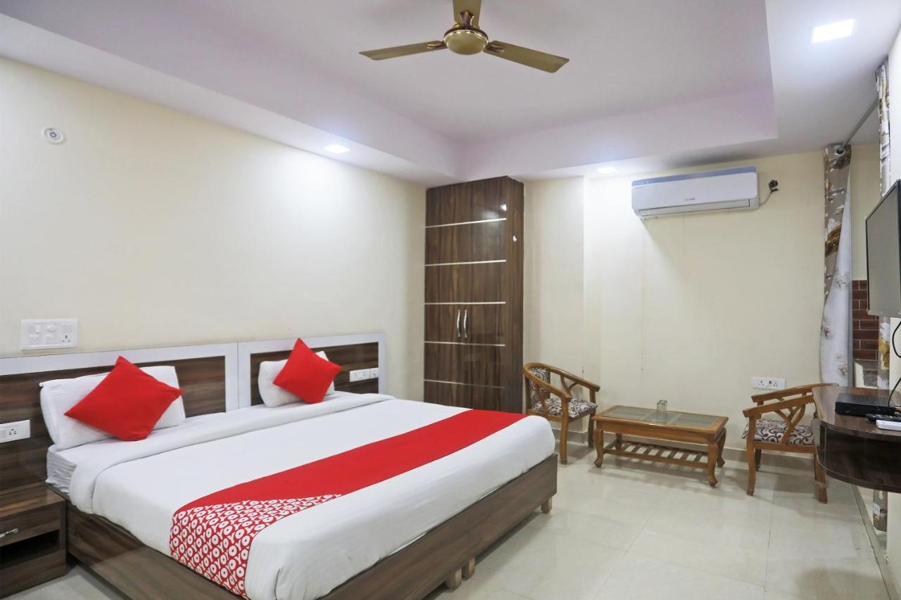 Hotel Rampal Palace New Delhi Eksteriør bilde