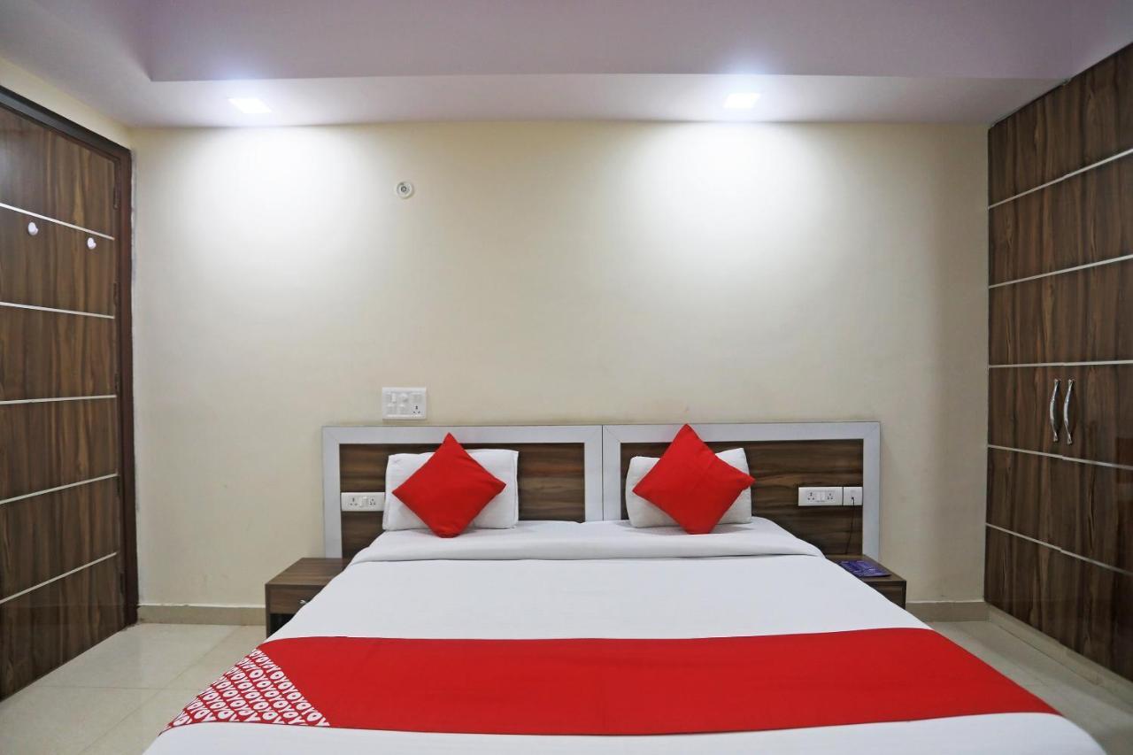Hotel Rampal Palace New Delhi Eksteriør bilde