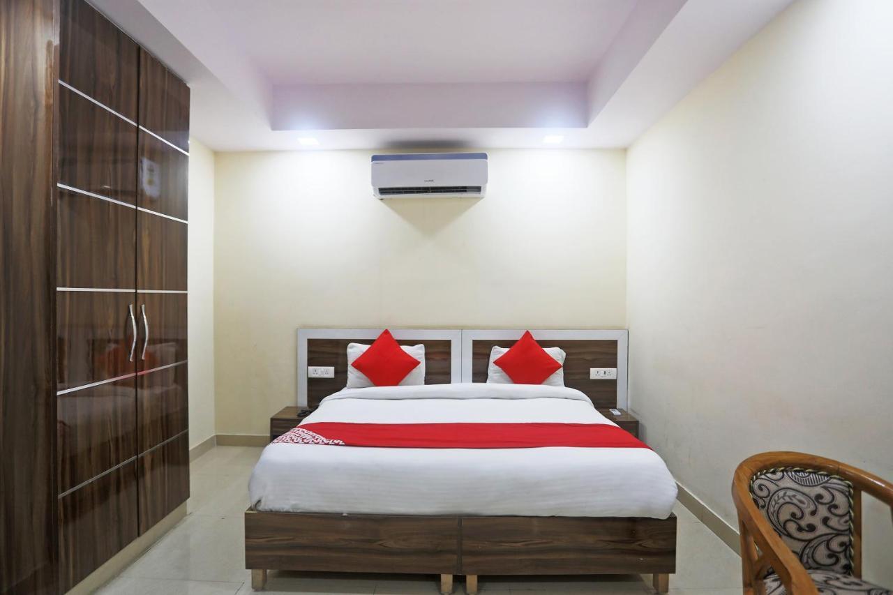 Hotel Rampal Palace New Delhi Eksteriør bilde