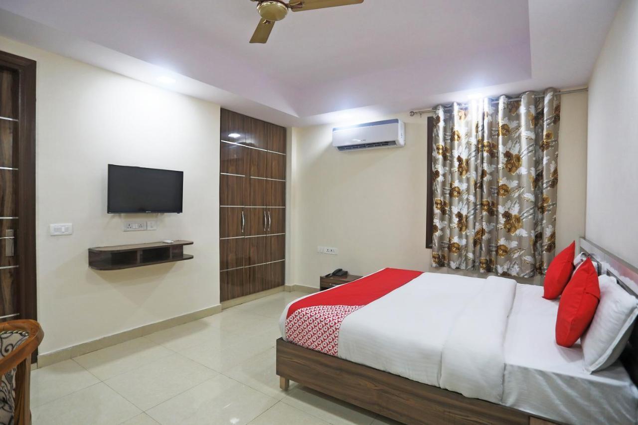 Hotel Rampal Palace New Delhi Eksteriør bilde