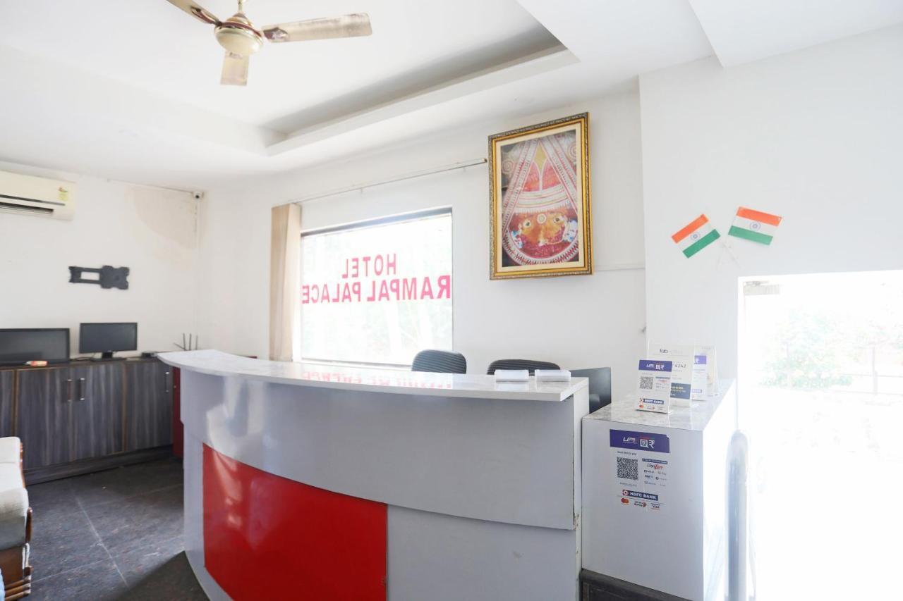 Hotel Rampal Palace New Delhi Eksteriør bilde