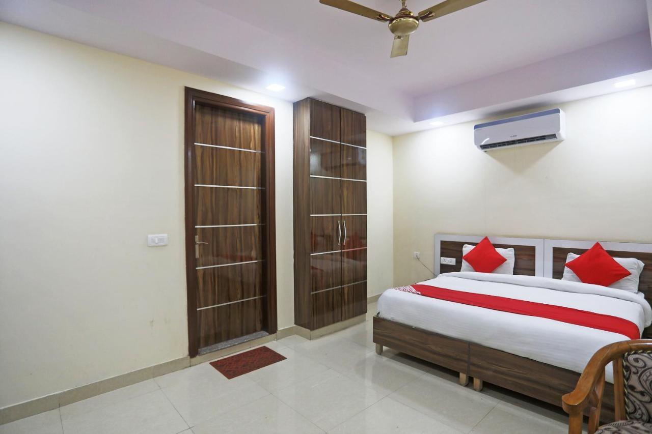 Hotel Rampal Palace New Delhi Eksteriør bilde