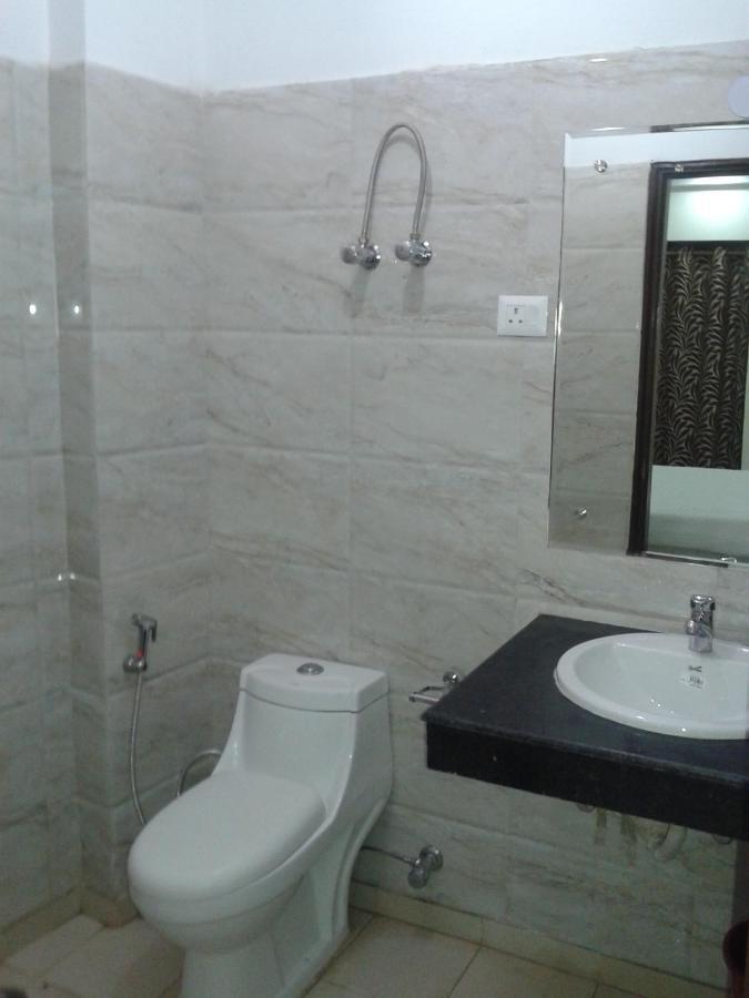 Hotel Rampal Palace New Delhi Eksteriør bilde